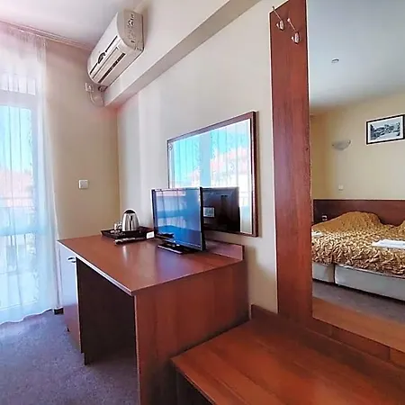 Sandor Hotel 2*