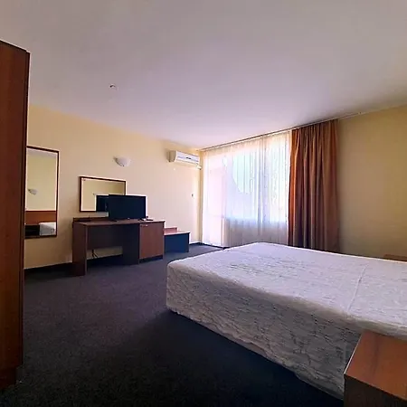 Sandor Hotel 2*